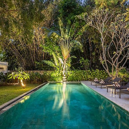 4 Bedroom Villa - Kerobokan Seminyak Exterior foto